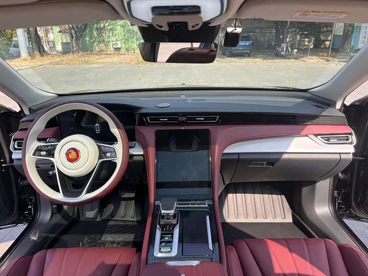 Фото 4 - Hongqi H5