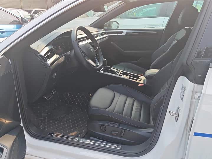 Фото 9 - Volkswagen CC