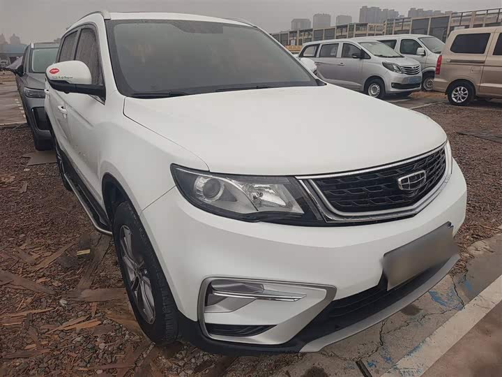 Фото 4 - Geely Atlas