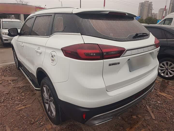 Фото 5 - Geely Atlas