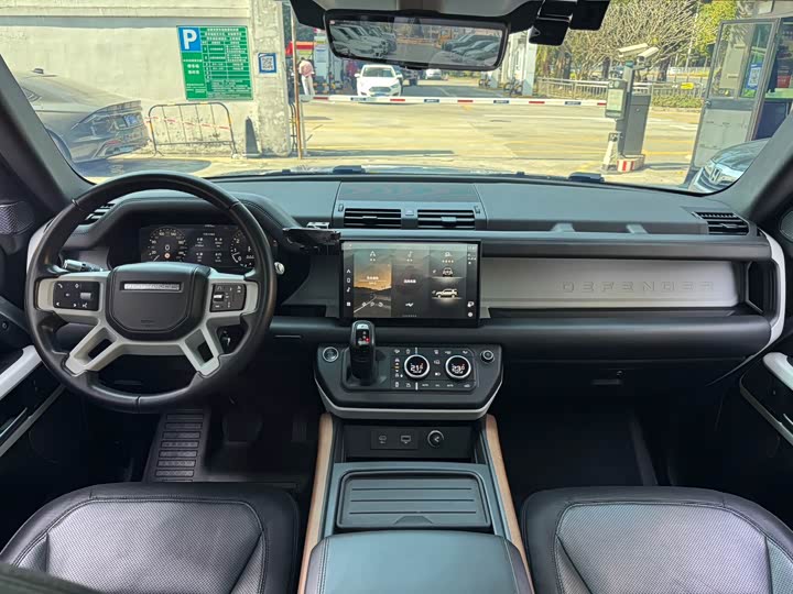 Фото 8 - Land Rover Defender