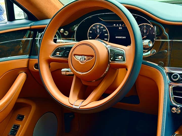 Фото 7 - Bentley Flying Spur