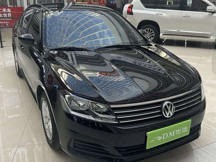 Фото 1 - Volkswagen Lavida