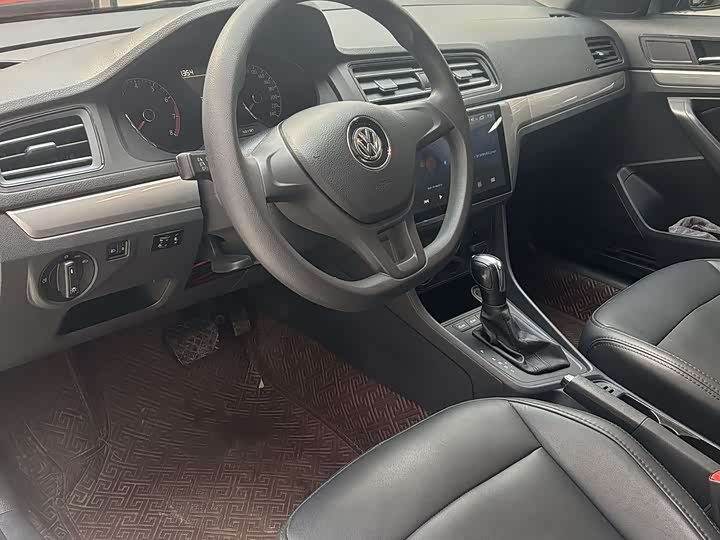 Фото 4 - Volkswagen Lavida