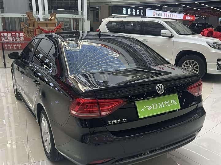 Фото 7 - Volkswagen Lavida