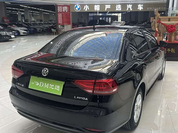 Фото 9 - Volkswagen Lavida