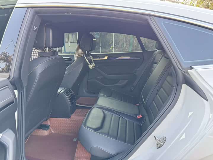 Фото 9 - Volkswagen CC