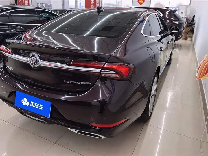 Фото 3 - Buick LaCrosse