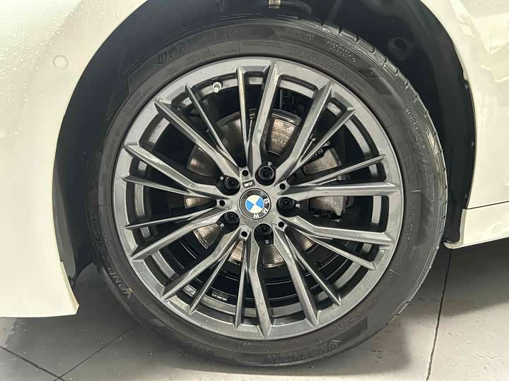 Фото 3 - BMW 3 Series