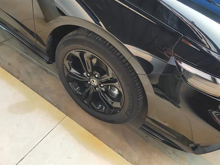 Фото 6 - Honda Accord