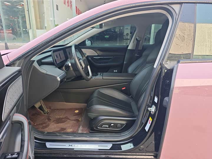 Фото 5 - XPeng P7