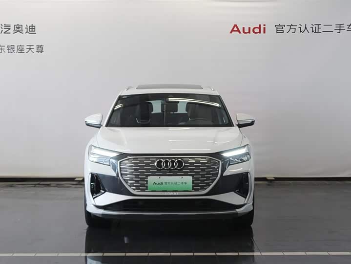 Фото 2 - Audi Q4 e-tron