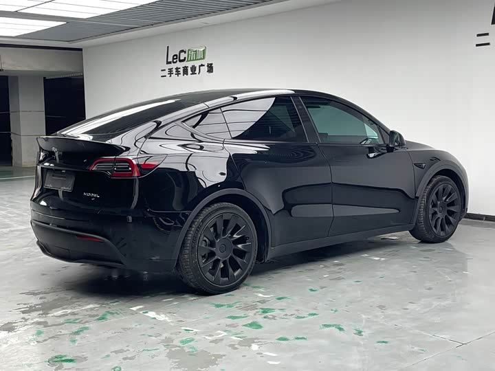 Фото 5 - Tesla Model Y