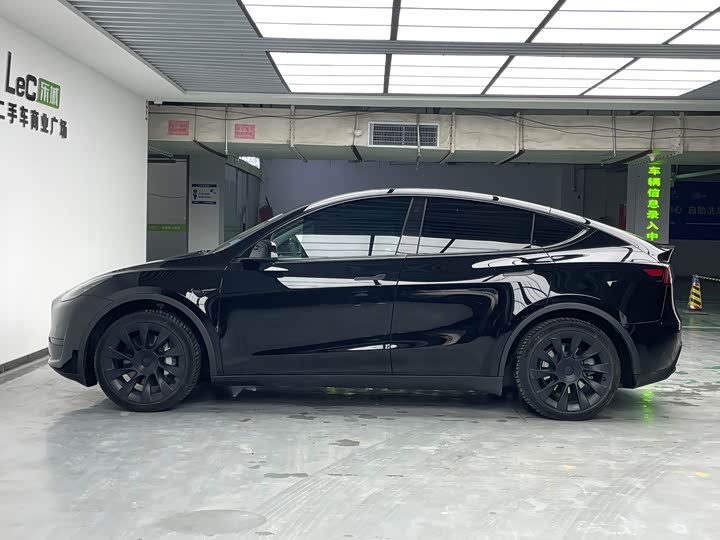 Фото 7 - Tesla Model Y