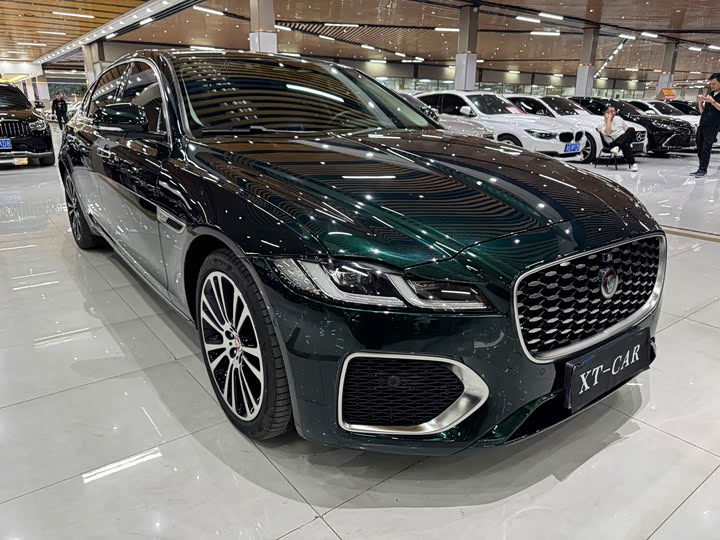 Фото 3 - Jaguar XF L