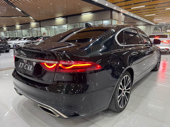 Фото 5 - Jaguar XF L