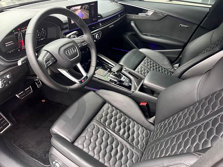 Фото 6 - Audi RS 4