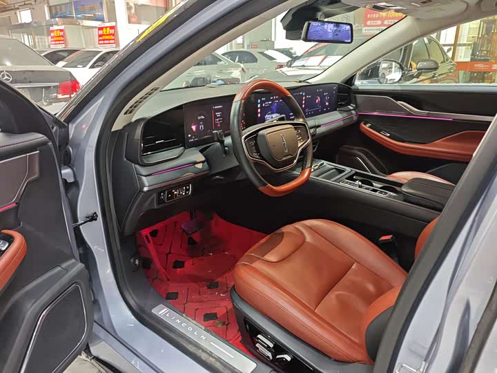 Фото 8 - Lincoln Z (Zephyr)