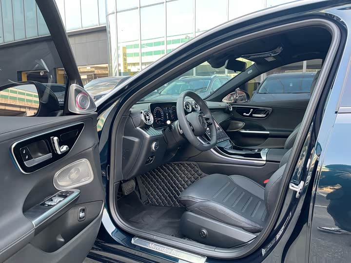 Фото 3 - Mercedes-Benz C-Class