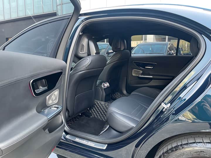 Фото 4 - Mercedes-Benz C-Class