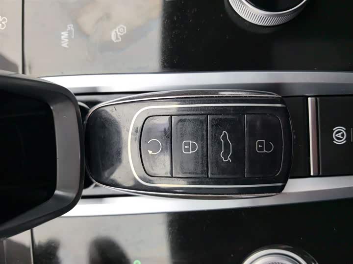 Фото 9 - Chery Tiggo 8