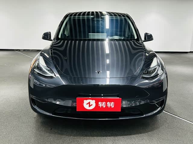 Фото 2 - Tesla Model Y