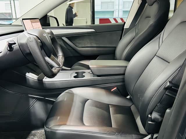 Фото 7 - Tesla Model Y