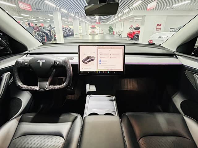 Фото 9 - Tesla Model Y