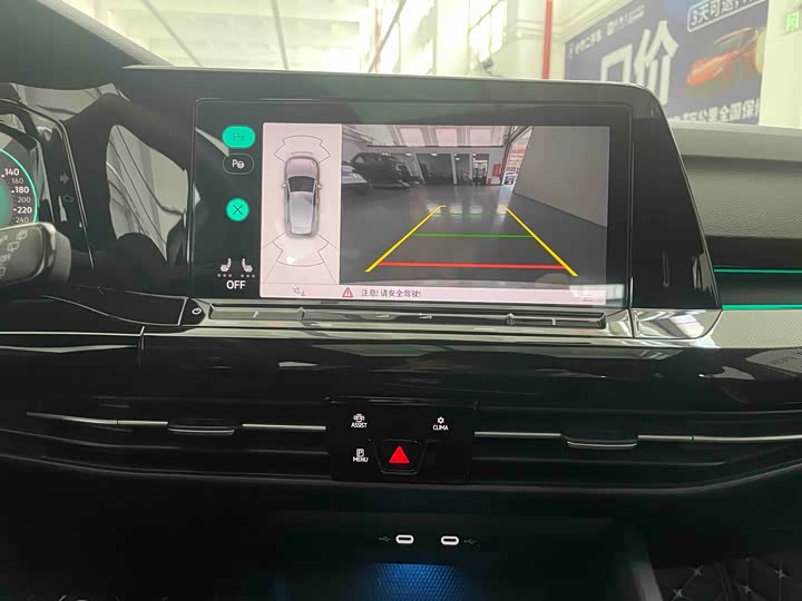 Фото 9 - Volkswagen Golf