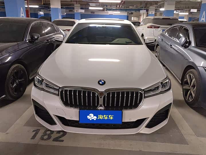 Фото 2 - BMW 5 Series