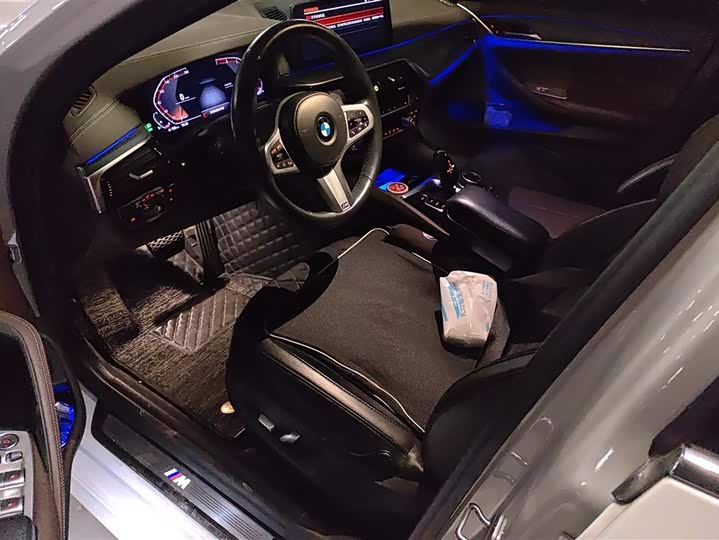 Фото 9 - BMW 5 Series