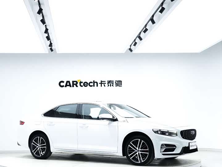 Фото 3 - Geely Preface