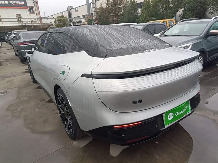 Фото 5 - Zeekr 007