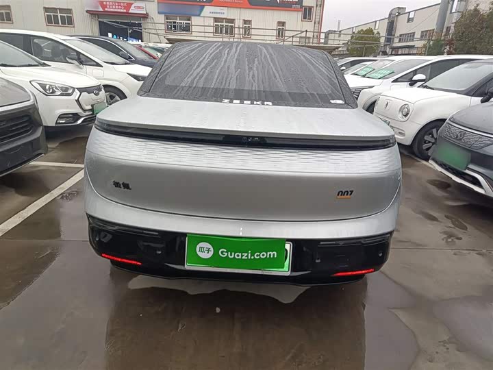 Фото 6 - Zeekr 007