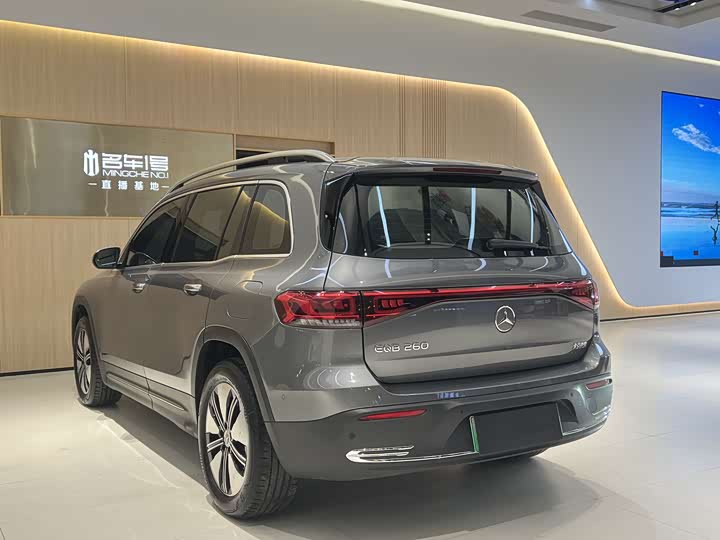 Фото 5 - Mercedes-Benz EQB