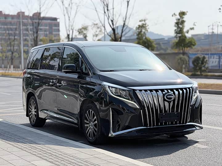 Фото 3 - GAC Trumpchi M8