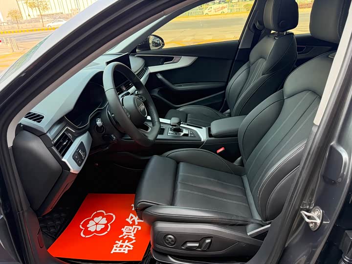 Фото 4 - Audi A4L