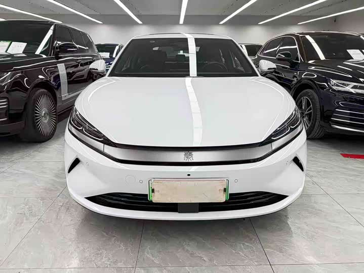 Фото 2 - BYD Qin L