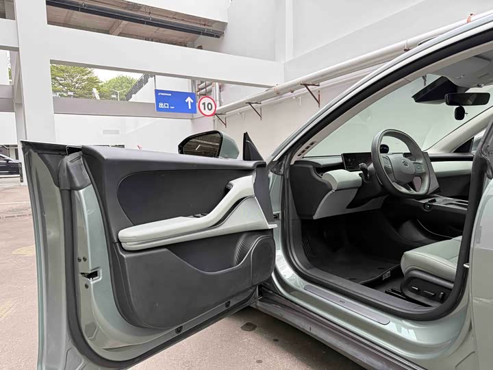 Фото 8 - Nio ET5