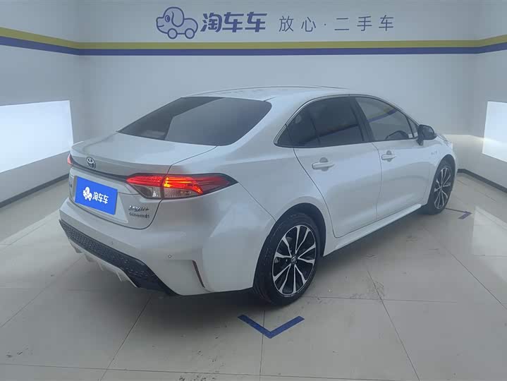 Фото 3 - Toyota Levin