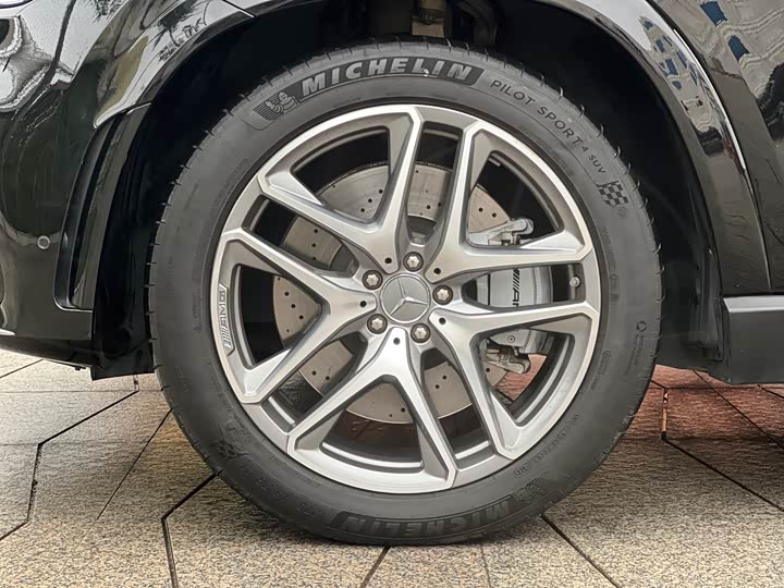 Фото 8 - Mercedes-Benz GLE-Class AMG