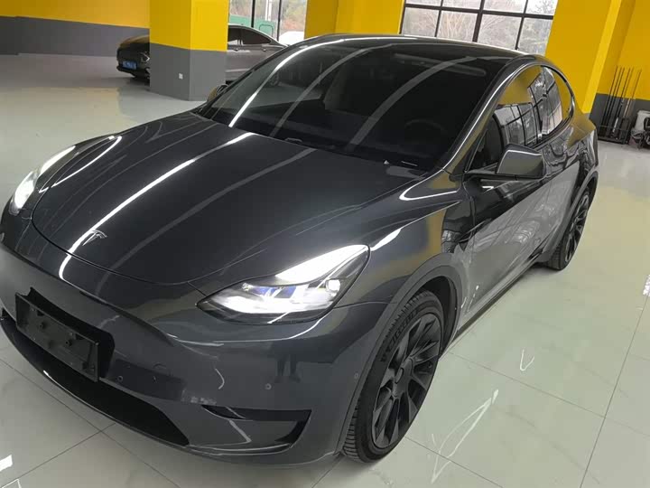 Фото 2 - Tesla Model Y