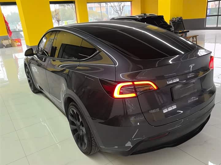 Фото 5 - Tesla Model Y
