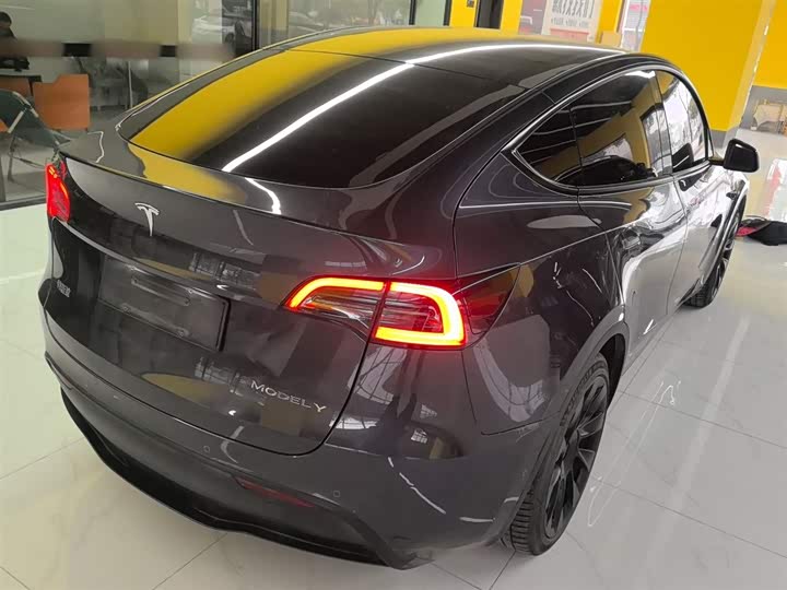 Фото 7 - Tesla Model Y