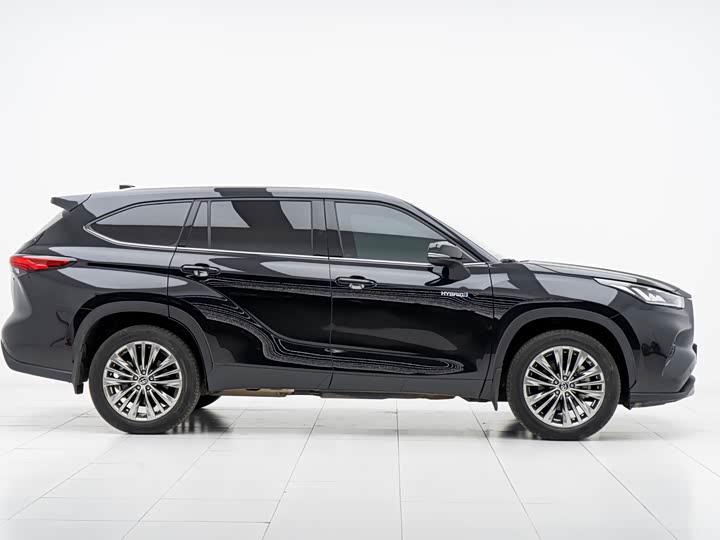 Фото 3 - Toyota Highlander