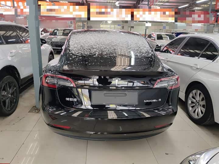 Фото 6 - Tesla Model 3