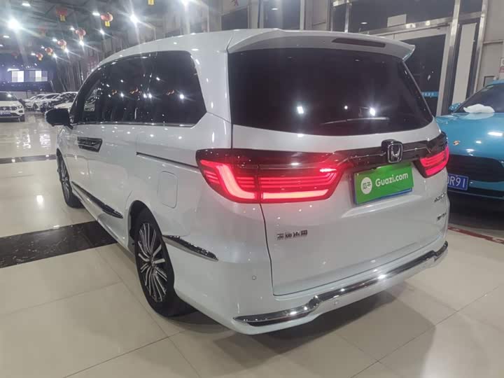 Фото 5 - Honda Elysion