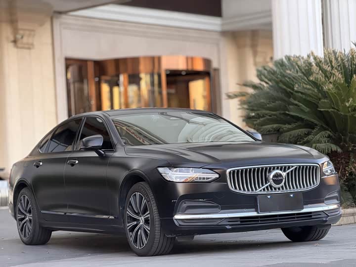 Фото 3 - Volvo S90