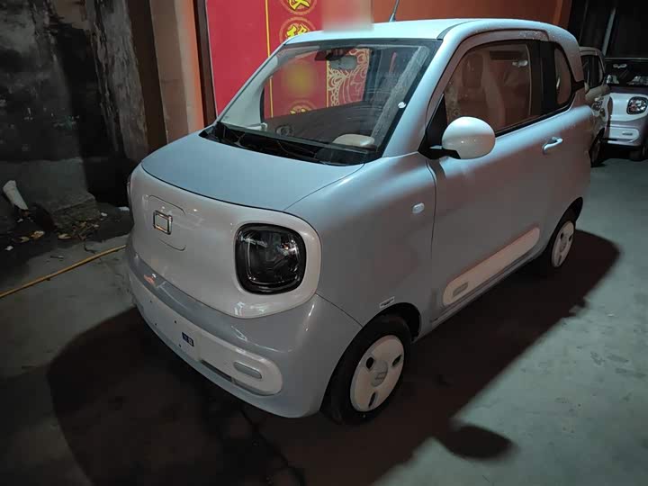 Фото 2 - Bestune Pony