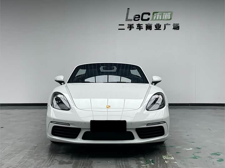 Фото 2 - Porsche 718